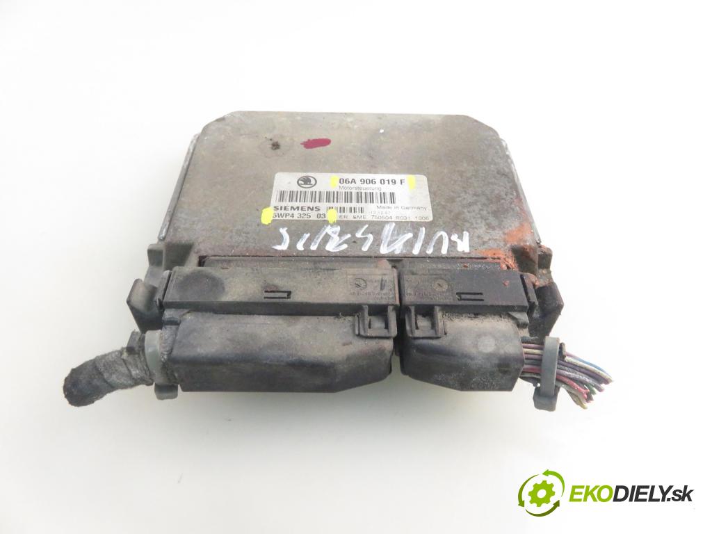 SKODA OCTAVIA I (1U2) LIFTBACK 1998 74,00 1.6 - AKL 1595,00 Riadiaca jednotka Motor 06A906019F ; 5WP432503