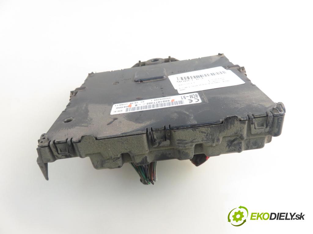 RENAULT KANGOO Express II (FW0/1_) FURGON 2011 50,00 1.5 dCi 70 - K9K 800 1461,00 MODUL BSI 8201077402B