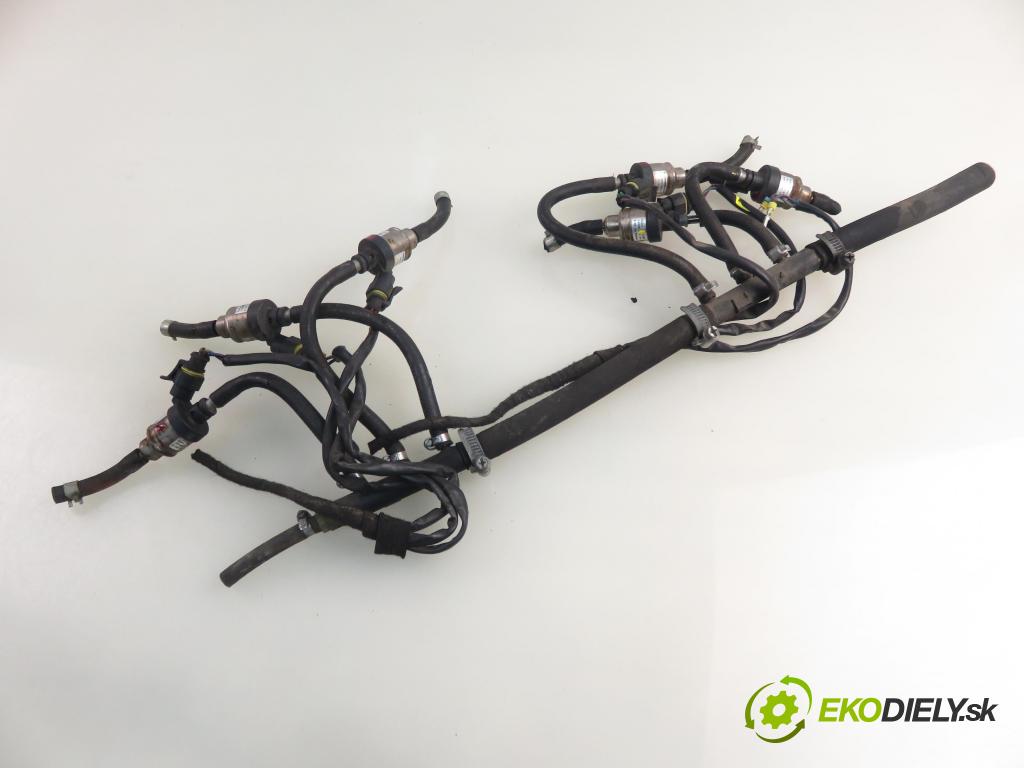 BMW 5 (E60) SEDAN 2004 125,00 520 i - 170 M54 B22 (226S1) 2171,00 Lišta vstrekovacia LPG 67R010213 ; H2001
