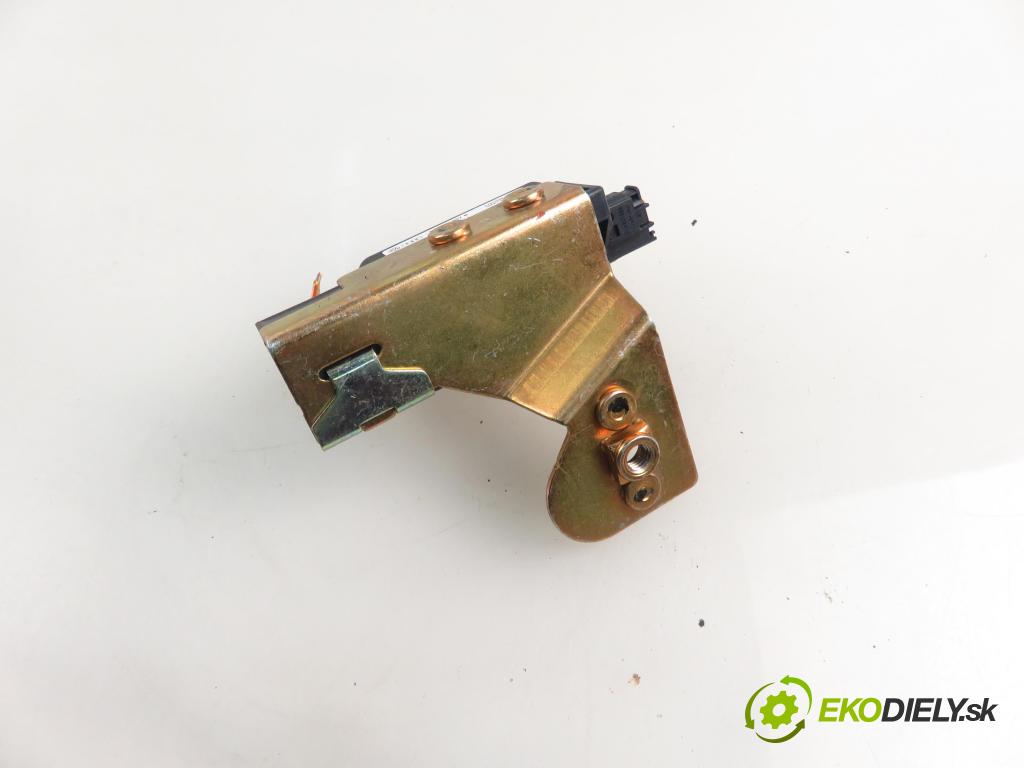 VW GOLF IV Variant (1J5) KOMBI 2001 85,00 1.9 TDI PD 115 - AJM 1896,00 snímač ESP 1J0907657B ; 10098004632 ; 1J0907651A