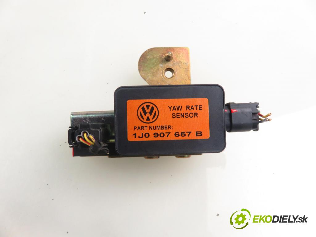 VW GOLF IV Variant (1J5) KOMBI 2001 85,00 1.9 TDI PD 115 - AJM 1896,00 snímač ESP 1J0907657B ; 10098004632 ; 1J0907651A