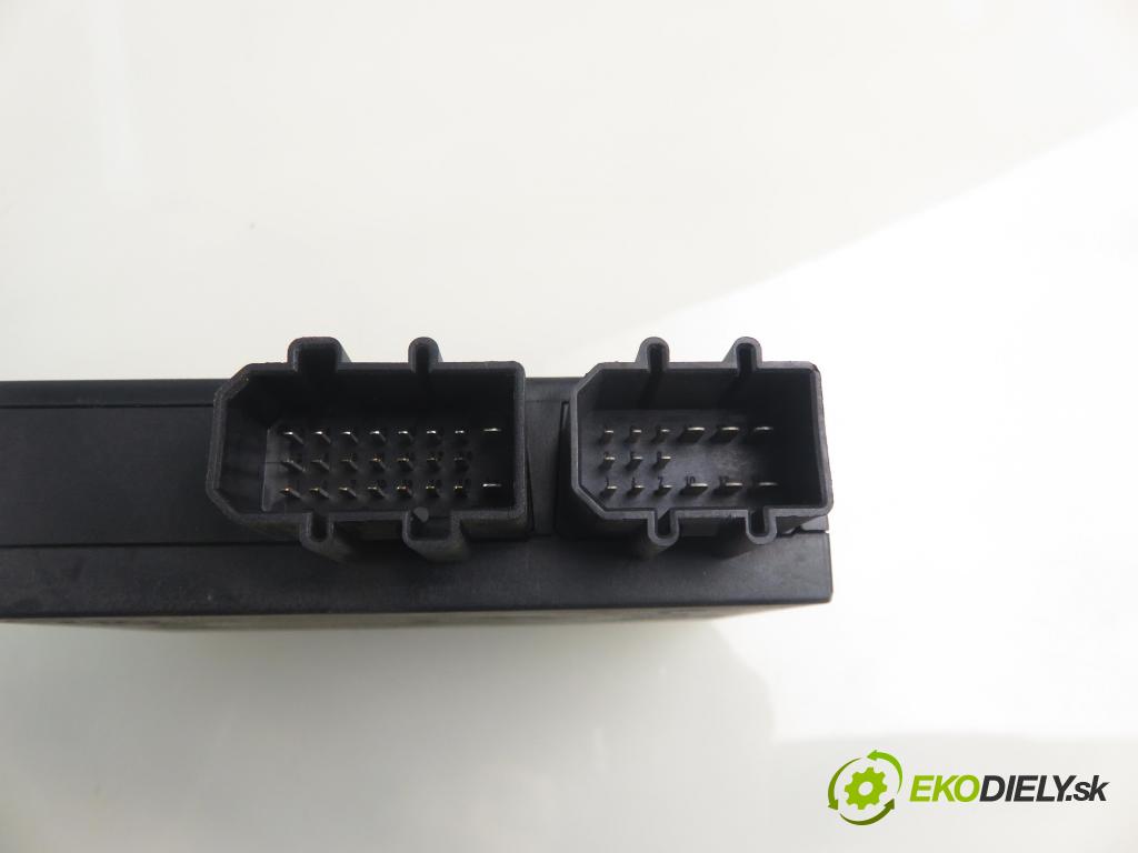 VW GOLF IV Variant (1J5) KOMBI 2001 85,00 1.9 TDI PD 115 - AJM 1896,00 MODUL komfortu 1C0959799B ; 5DK00821400