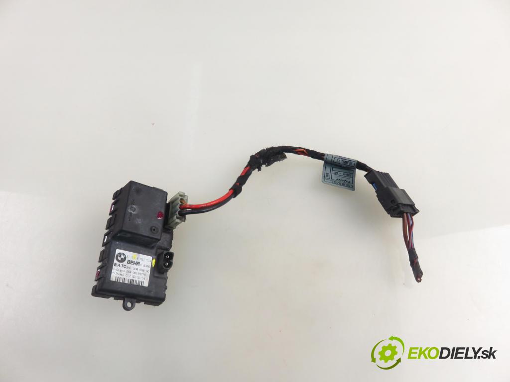 BMW 5 (E60) SEDAN 2004 125,00 520 i - 170 M54 B22 (226S1) 2171,00 rezistor / reostat kúrenia 6937774
