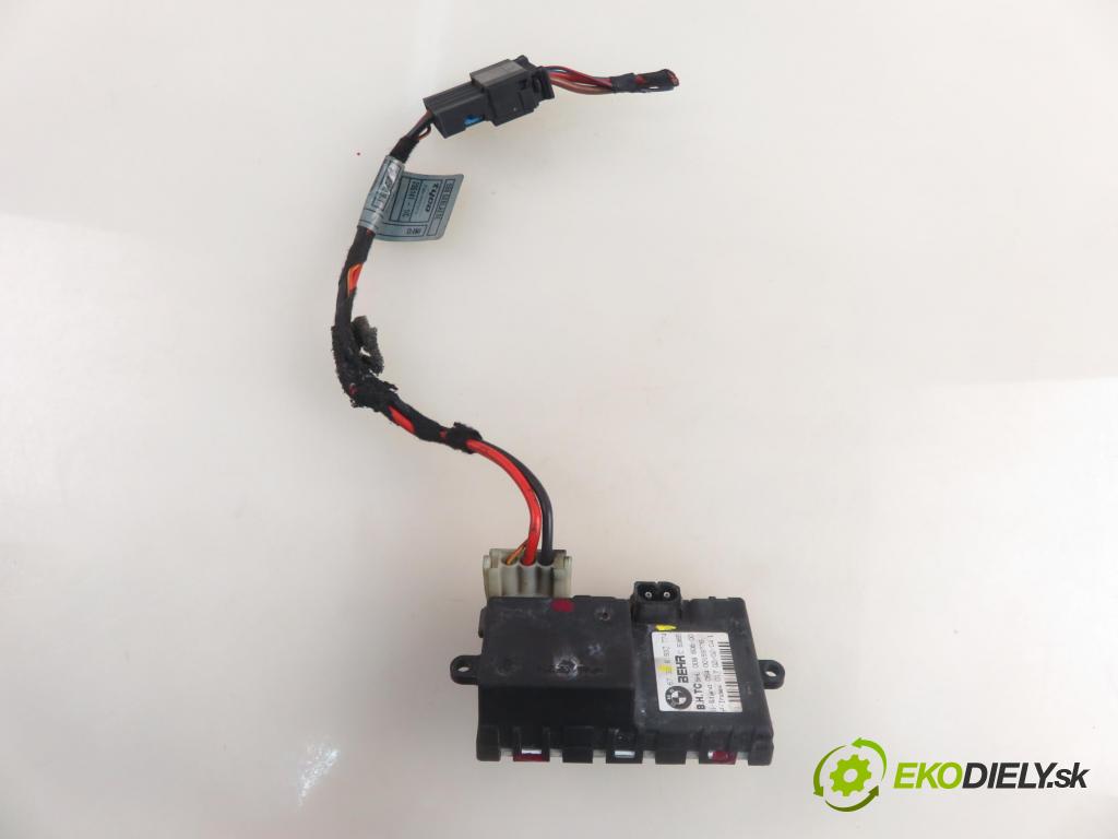 BMW 5 (E60) SEDAN 2004 125,00 520 i - 170 M54 B22 (226S1) 2171,00 rezistor / reostat kúrenia 6937774
