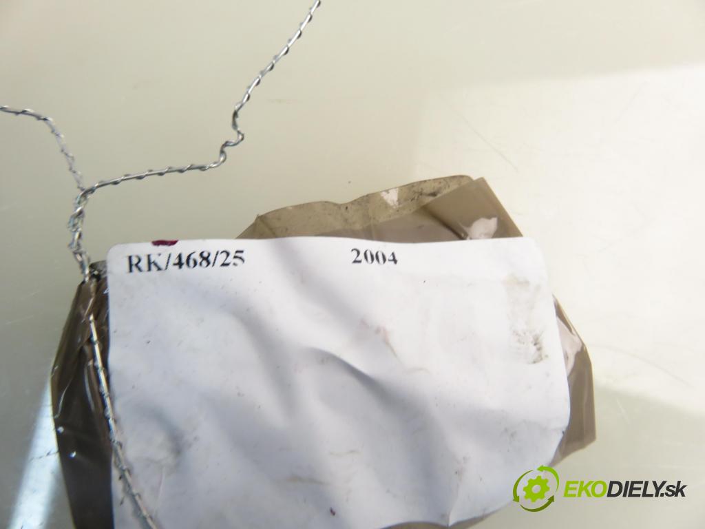 BMW 5 (E60) SEDAN 2004 125,00 520 i - 170 M54 B22 (226S1) 2171,00 rezistor / reostat kúrenia 6937774