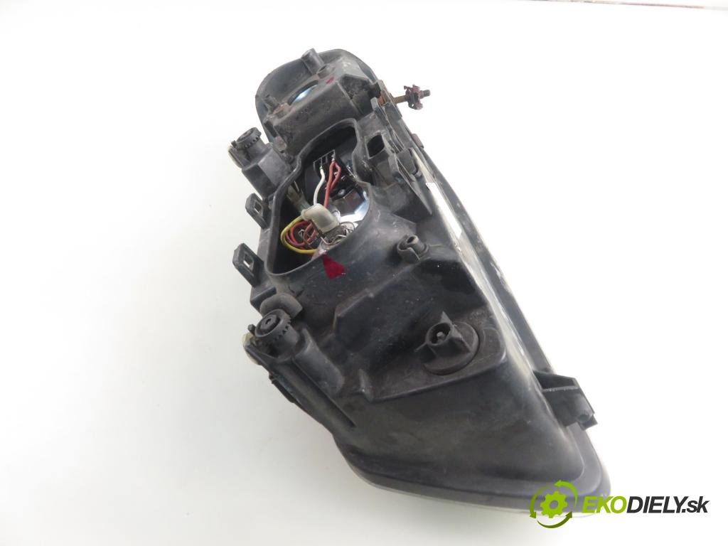 AUDI A3 (8L1) HB 2001 81,00 1.9 TDI - ASV 1896,00 světlo PP