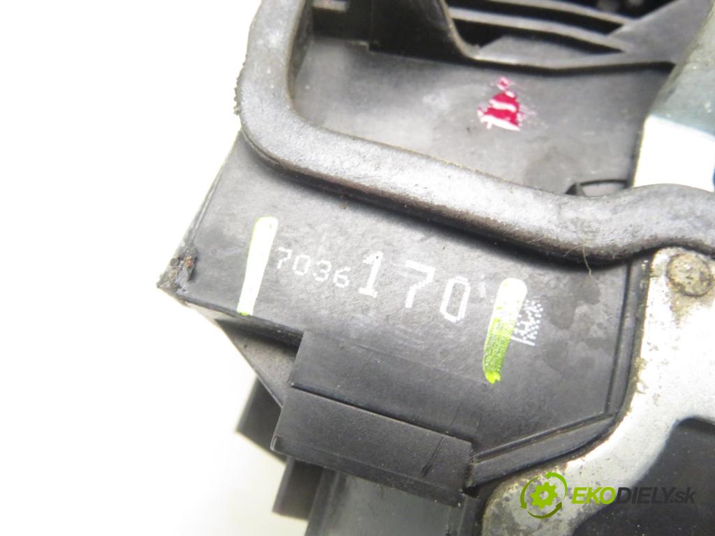BMW 5 (E60) SEDAN 2004 125,00 520 i - 170 M54 B22 (226S1) 2171,00 zámok PPE 7036170