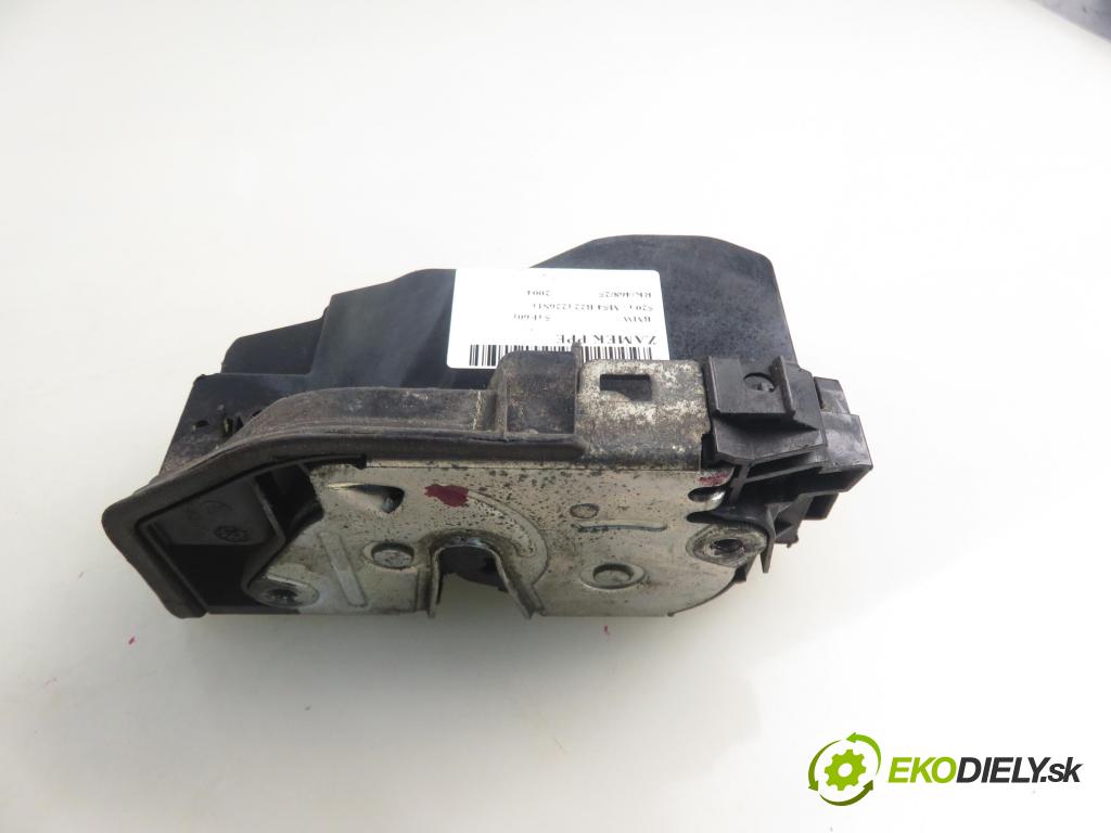 BMW 5 (E60) SEDAN 2004 125,00 520 i - 170 M54 B22 (226S1) 2171,00 zámok PPE 7036170