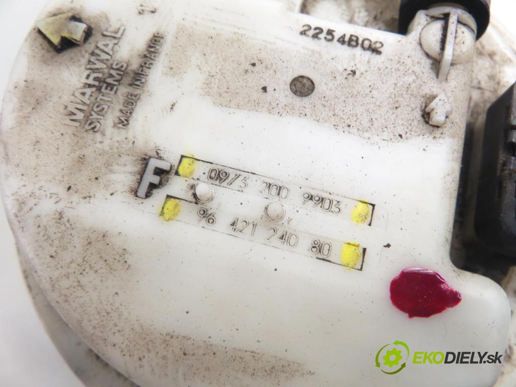 PEUGEOT 206 liftback (2A/C) HB 2002 55,00 1.4 75 - KFW 1360,00 Pumpa paliva 9642124080 ; 09732009903