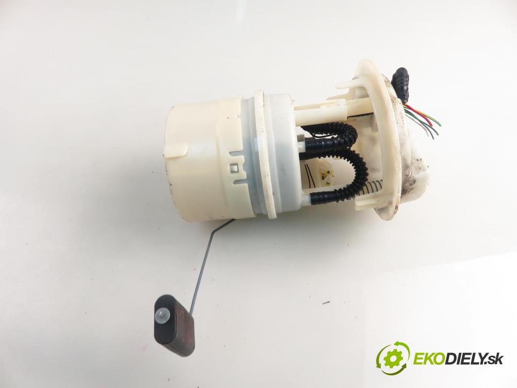 PEUGEOT 206 liftback (2A/C) HB 2002 55,00 1.4 75 - KFW 1360,00 Pumpa paliva 9642124080 ; 09732009903