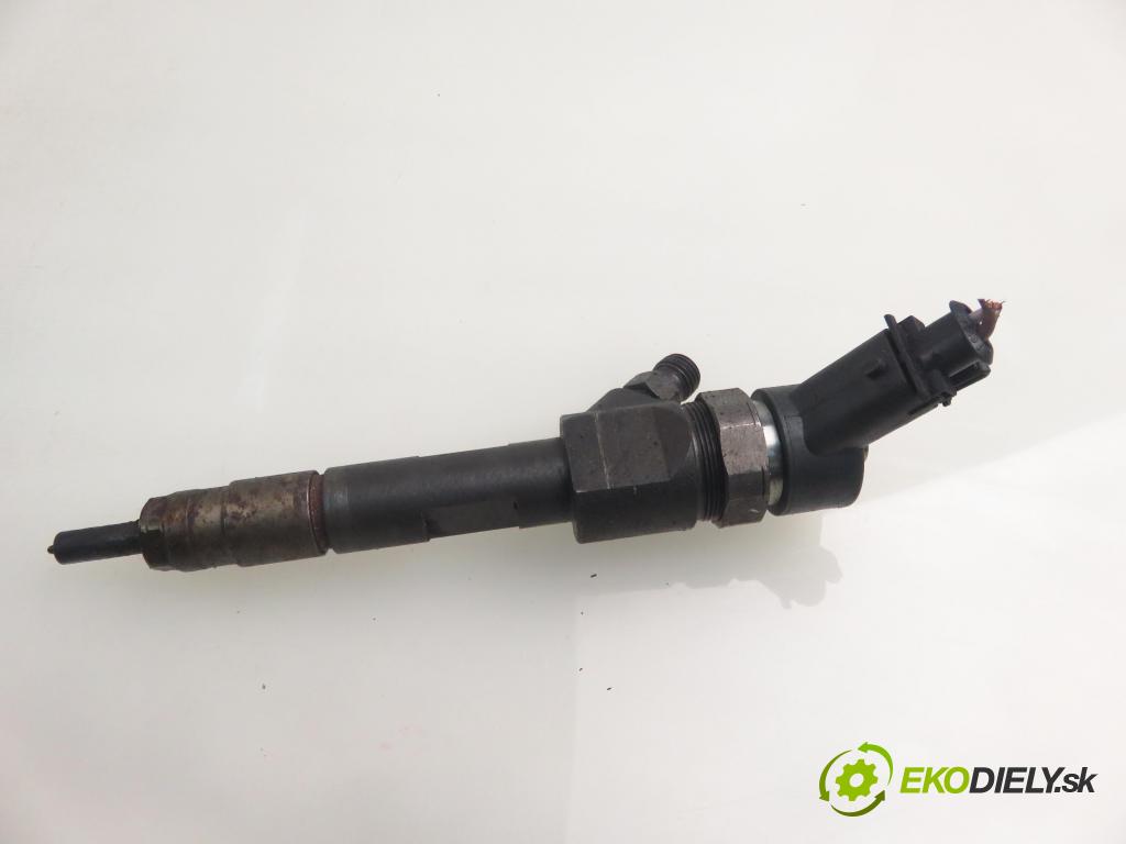 RENAULT LAGUNA II Grandtour (KG0/1_) KOMBI 2007 88,00 1.9 dCi 120 - F9Q 750 1870,00 vstrekovač 8200389369 ; 0445110230 (Vstrekovač paliva)