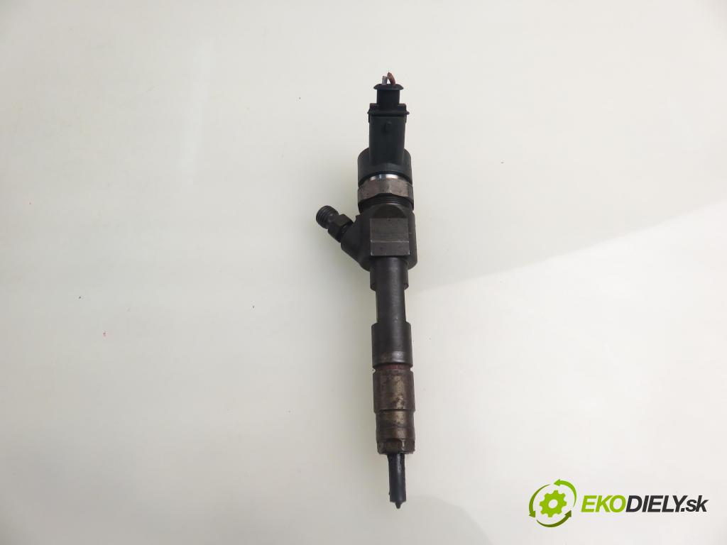 RENAULT LAGUNA II Grandtour (KG0/1_) KOMBI 2007 88,00 1.9 dCi 120 - F9Q 750 1870,00 vstrekovač 8200389369 ; 0445110230 (Vstrekovač paliva)