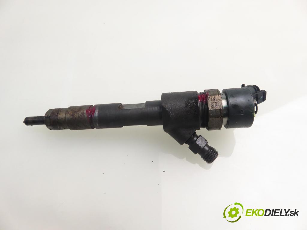 RENAULT LAGUNA II Grandtour (KG0/1_) KOMBI 2007 88,00 1.9 dCi 120 - F9Q 750 1870,00 vstrekovač 8200389369 ; 0445110230 (Vstrekovač paliva)