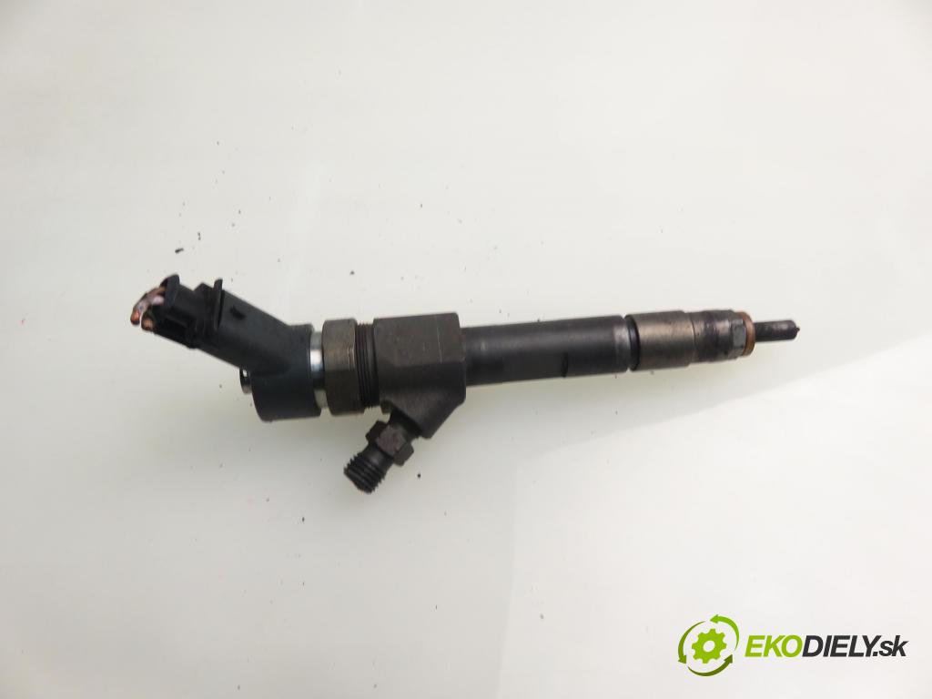 RENAULT LAGUNA II Grandtour (KG0/1_) KOMBI 2007 88,00 1.9 dCi 120 - F9Q 750 1870,00 vstrekovač 8200389369 ; 0445110230 (Vstrekovač paliva)