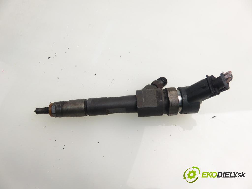 RENAULT LAGUNA II Grandtour (KG0/1_) KOMBI 2007 88,00 1.9 dCi 120 - F9Q 750 1870,00 vstrekovač 8200389369 ; 0445110230 (Vstrekovač paliva)