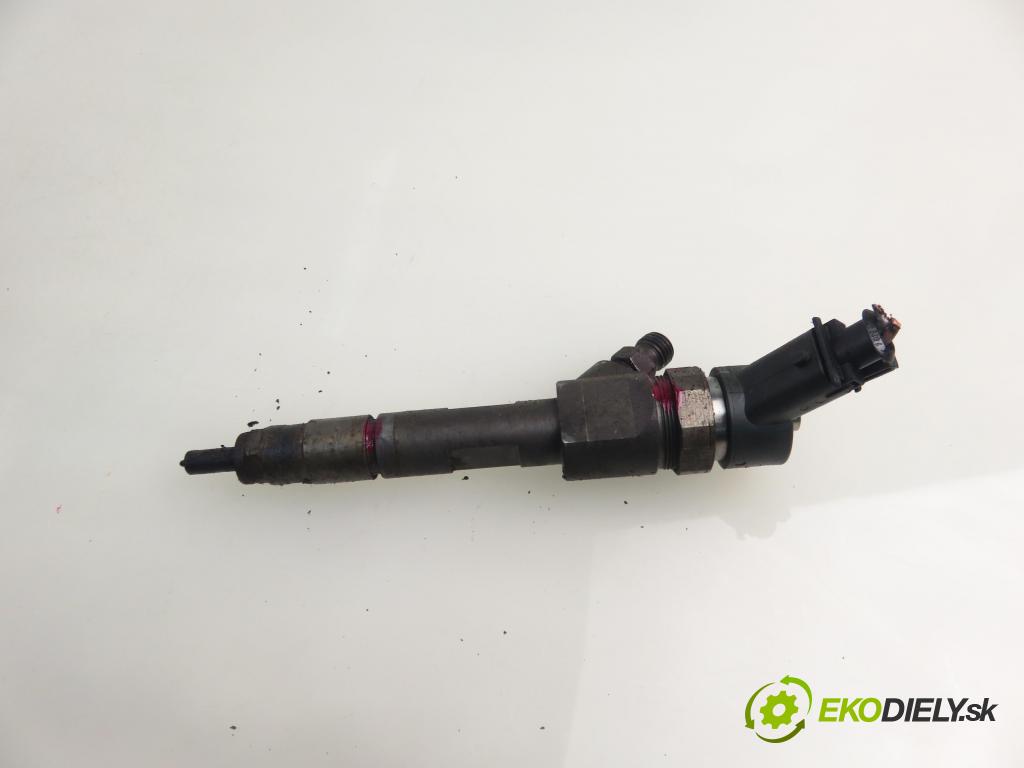 RENAULT LAGUNA II Grandtour (KG0/1_) KOMBI 2007 88,00 1.9 dCi 120 - F9Q 750 1870,00 vstrekovač 8200389369 ; 0445110230 (Vstrekovač paliva)