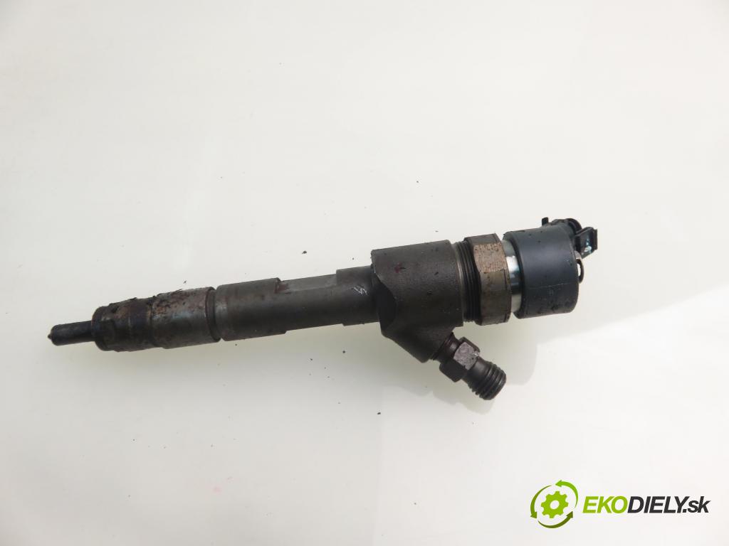 RENAULT LAGUNA II Grandtour (KG0/1_) KOMBI 2007 88,00 1.9 dCi 120 - F9Q 750 1870,00 vstrekovač 8200389369 ; 0445110230 (Vstrekovač paliva)