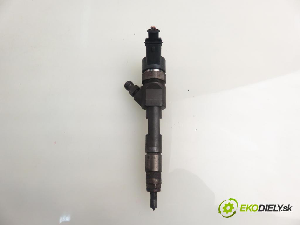 RENAULT LAGUNA II Grandtour (KG0/1_) KOMBI 2007 88,00 1.9 dCi 120 - F9Q 750 1870,00 vstrekovač 8200389369 ; 0445110230 (Vstrekovač paliva)