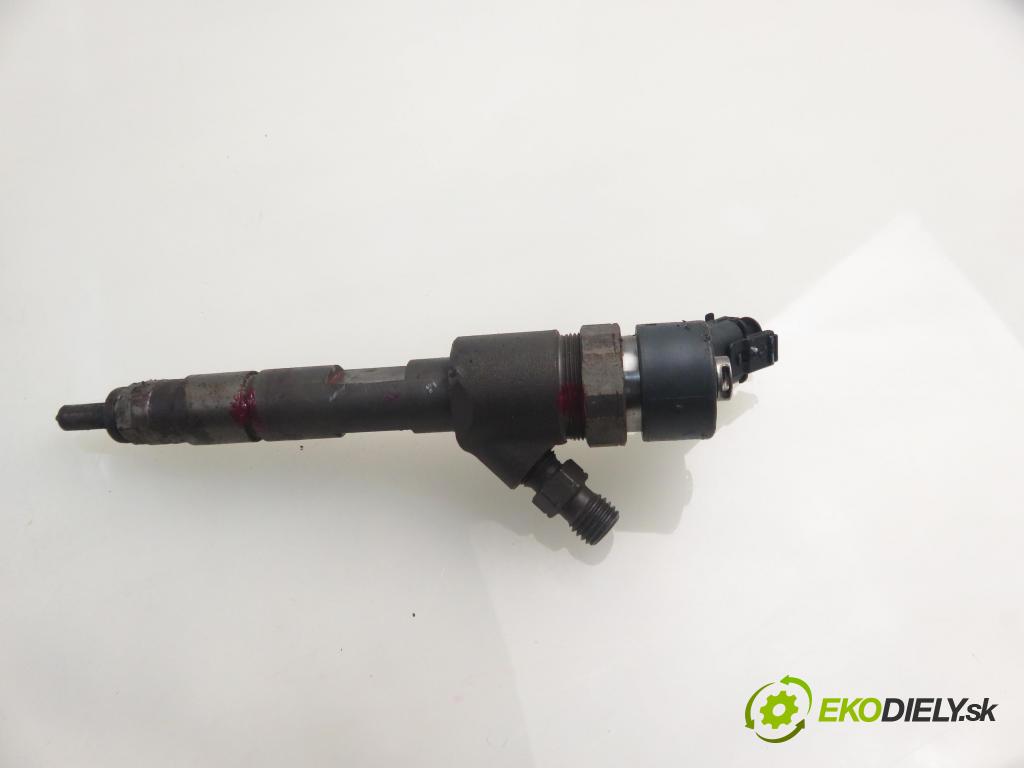 RENAULT LAGUNA II Grandtour (KG0/1_) KOMBI 2007 88,00 1.9 dCi 120 - F9Q 750 1870,00 vstrekovač 8200389369 ; 0445110230 (Vstrekovač paliva)
