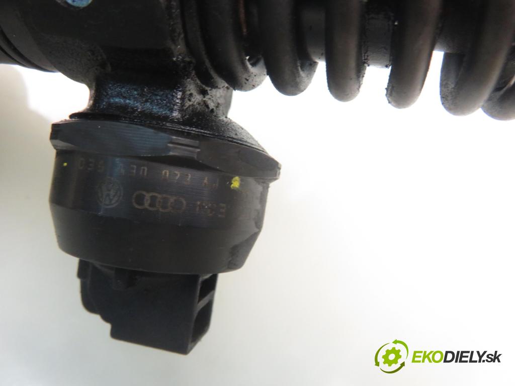 AUDI A4 (8E2, B6) SEDAN 2003 74,00 1.9 TDI PD 101 - AVB 1896,00 Vstrekovač 038130073AJ ; 0414720037 (Vstrekovač paliva)