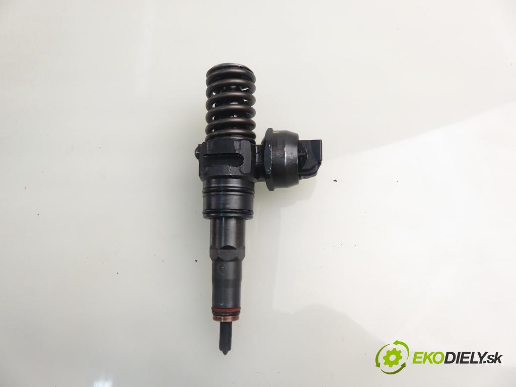 VW CADDY III Variant (2KB, 2KJ, 2CB, 2CJ) KOMBIVAN 2005 77,00 1.9 TDI - BJB 1896,00 Vstrekovač 038130073AG ; 0414720215 (Vstrekovač paliva)