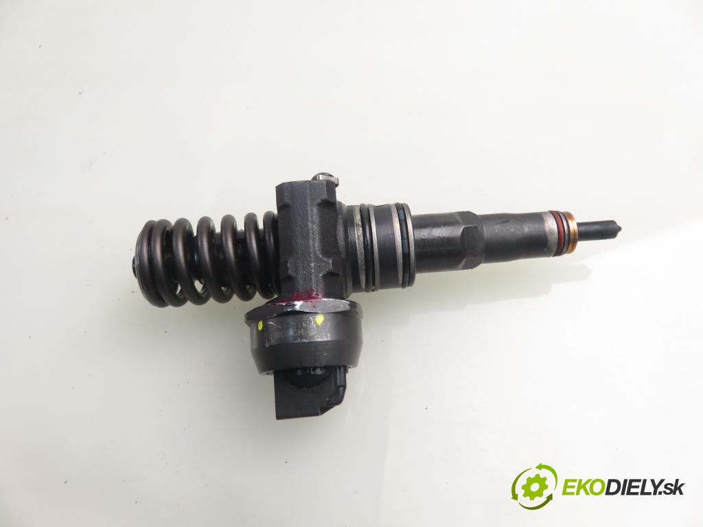 VW CADDY III Variant (2KB, 2KJ, 2CB, 2CJ) KOMBIVAN 2005 77,00 1.9 TDI - BJB 1896,00 Vstrekovač 038130073AG ; 0414720215 (Vstrekovač paliva)