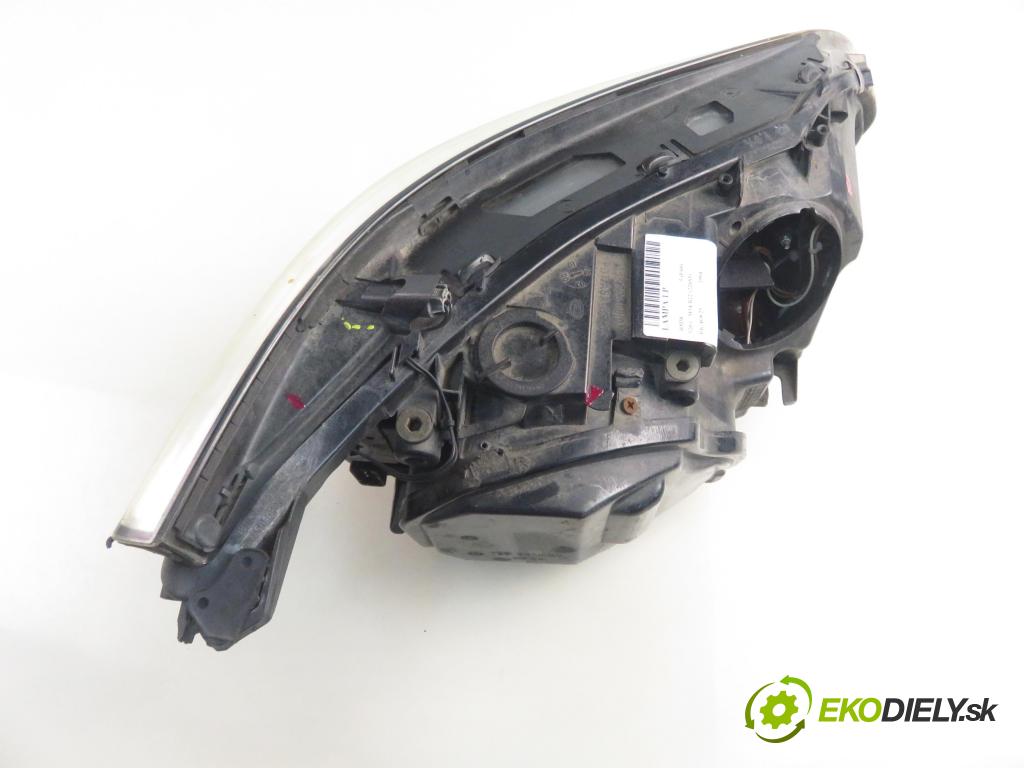BMW 5 (E60) SEDAN 2004 125,00 520 i - 170 M54 B22 (226S1) 2171,00 světlo LP