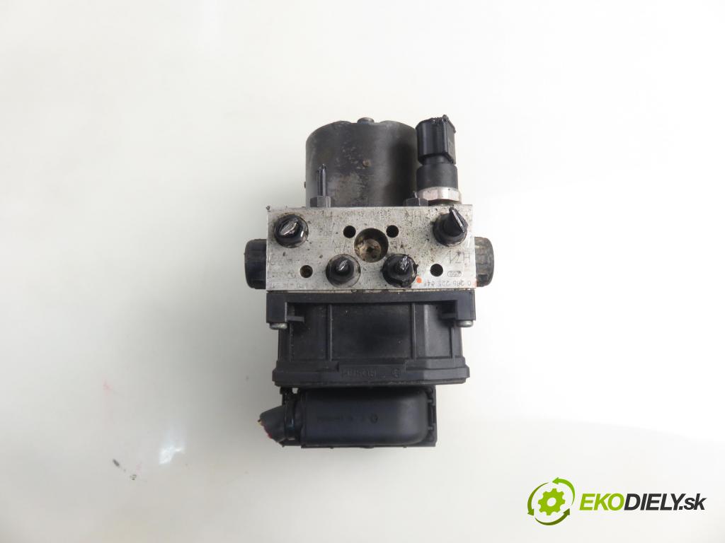 AUDI A4 (8E2, B6) SEDAN 2003 96,00 1.9 TDI PD 130 1896,00 pumpa ABS 0265950011 ; 0265225048 (Pumpy brzdové)
