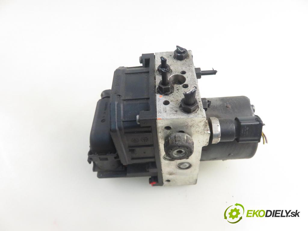 AUDI A4 (8E2, B6) SEDAN 2003 96,00 1.9 TDI PD 130 1896,00 pumpa ABS 0265950011 ; 0265225048 (Pumpy brzdové)