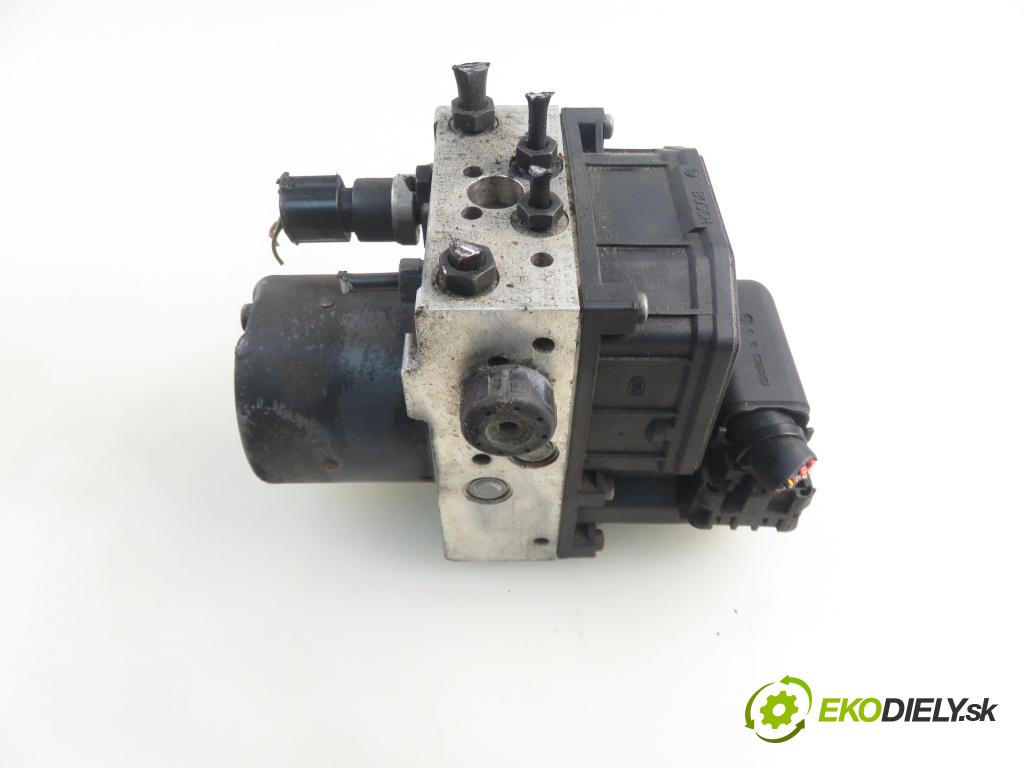 AUDI A4 (8E2, B6) SEDAN 2003 96,00 1.9 TDI PD 130 1896,00 pumpa ABS 0265950011 ; 0265225048 (Pumpy brzdové)
