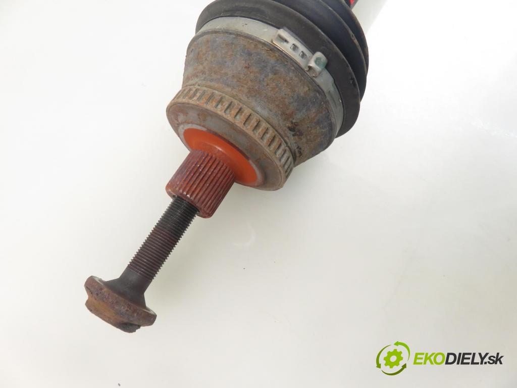 AUDI A4 (8E2, B6) SEDAN 2003 96,00 1.9 TDI PD 130 1896,00 Poloos PP 8E0407272AT