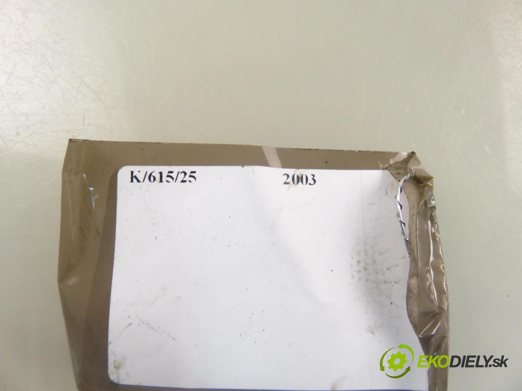 AUDI A4 (8E2, B6) SEDAN 2003 96,00 1.9 TDI PD 130 1896,00 spínačka / VLOŽKY 4B0905851G