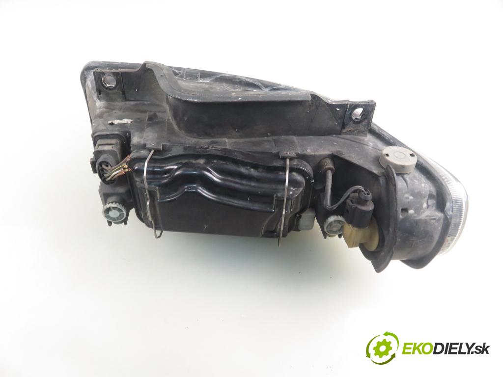 SEAT LEON (1M1) HB 2000 74,00 1.6 - AKL 1595,00 světlo LP 1M1941001D