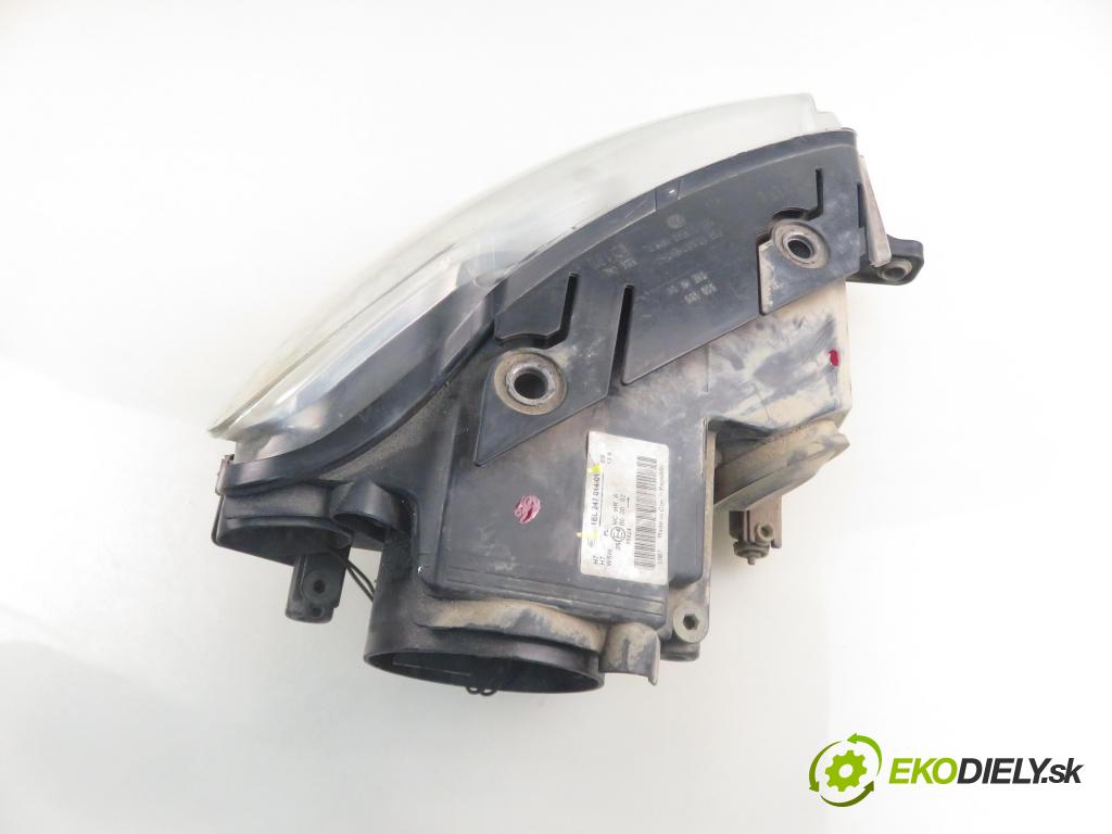 VW PASSAT B6 Variant (3C5) KOMBI 2006 77,00 1.9 TDI - BXE 1896,00 světlo LP 1EL24701401