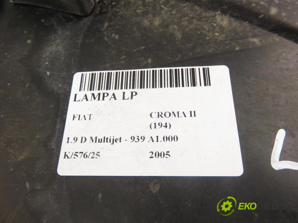 FIAT CROMA (194_) KOMBI 2005 88,00 1.9 D Multijet 120 - 939 A1.000 1910,00 světlo LP 51733561