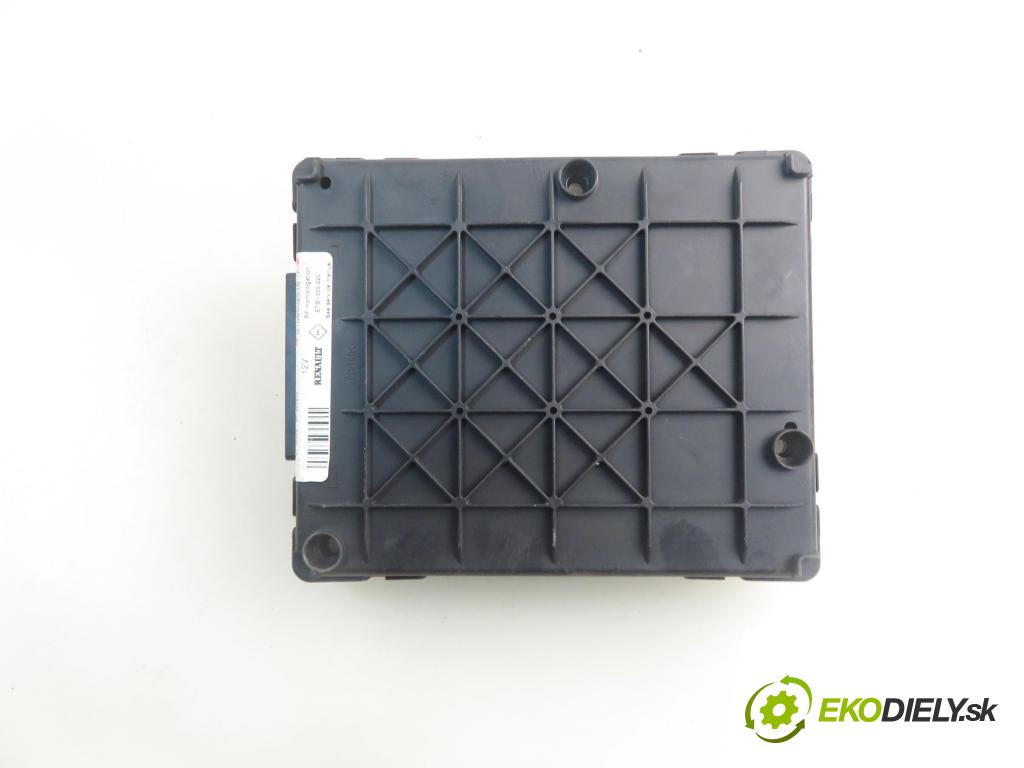 RENAULT MEGANE I (BA0/1_) HB 2001 70,00 1.4 16V 95 - K4J 750 1390,00 MODUL BSI 8200029340B ; S108502510F