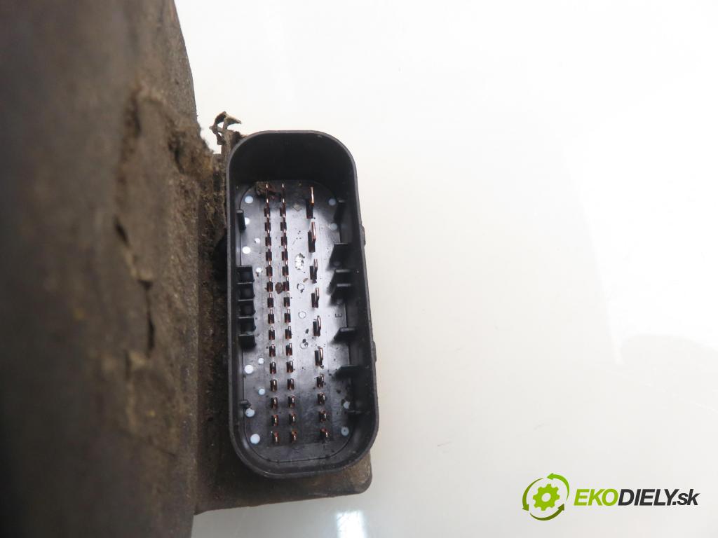 RENAULT SCENIC I (JA0/1_) MINIVAN 2002 75,00 1.9 dCi 102 - F9Q 732 1870,00 Pumpa ABS 0265950046 ; 8200090690 ; 0265225107 (Pumpa ABS)