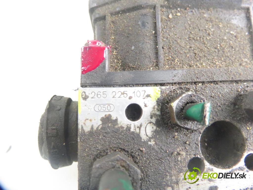 RENAULT SCENIC I (JA0/1_) MINIVAN 2002 75,00 1.9 dCi 102 - F9Q 732 1870,00 Pumpa ABS 0265950046 ; 8200090690 ; 0265225107 (Pumpa ABS)