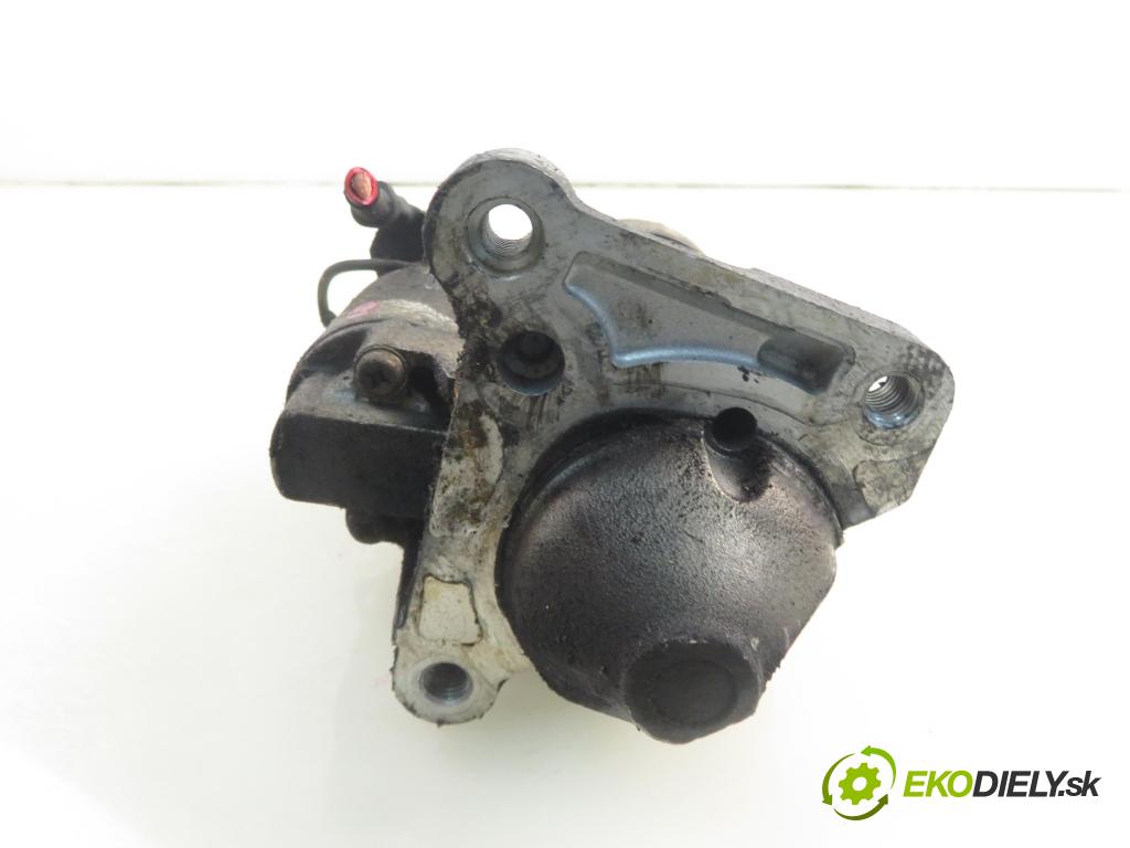 RENAULT SCENIC I (JA0/1_) MINIVAN 2002 75,00 1.9 dCi 102 - F9Q 732 1870,00 startér 7700116282 ; M001T85781 (Startéry)