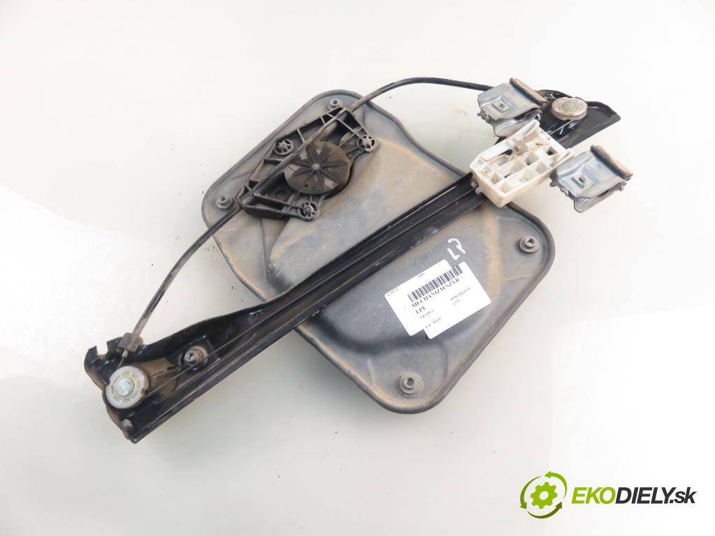 SKODA ROOMSTER (5J) KOMBIVAN 2009 63,00 1.4 - BXW 1390,00 mechanismus oken 5J7837401D ; 6Q2959802F