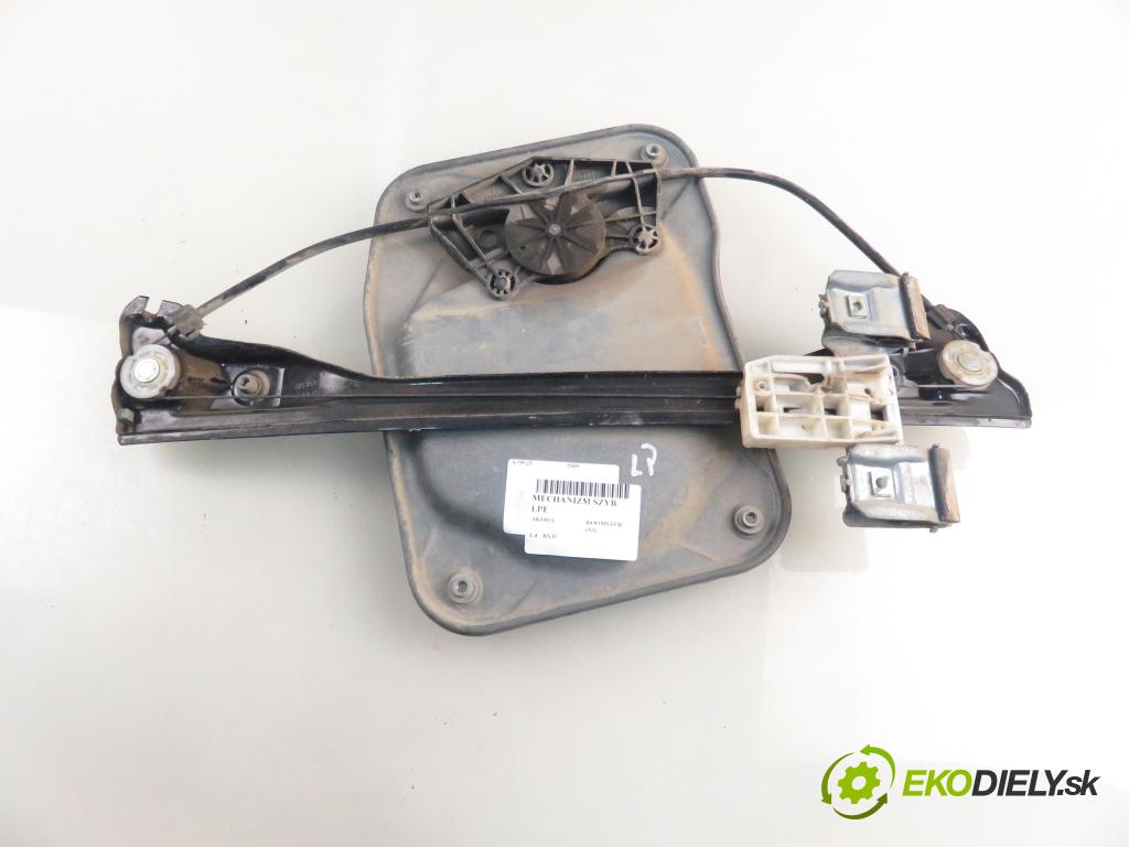 SKODA ROOMSTER (5J) KOMBIVAN 2009 63,00 1.4 - BXW 1390,00 mechanismus oken 5J7837401D ; 6Q2959802F