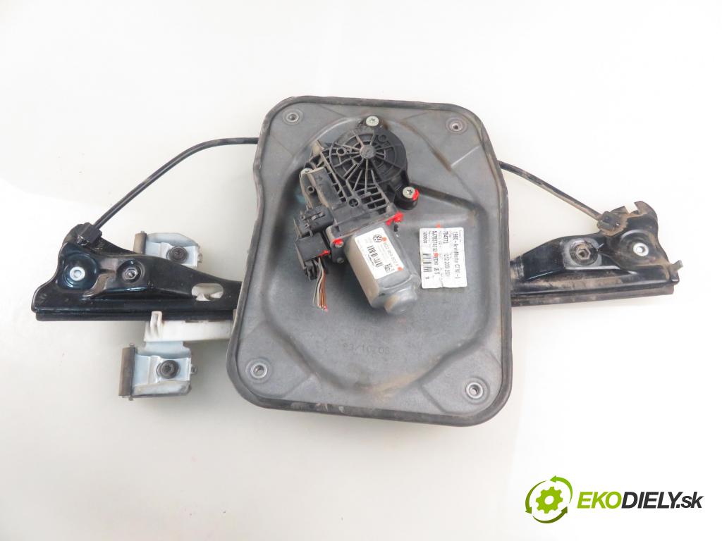 SKODA ROOMSTER (5J) KOMBIVAN 2009 63,00 1.4 - BXW 1390,00 mechanismus oken 5J7837401D ; 6Q2959802F