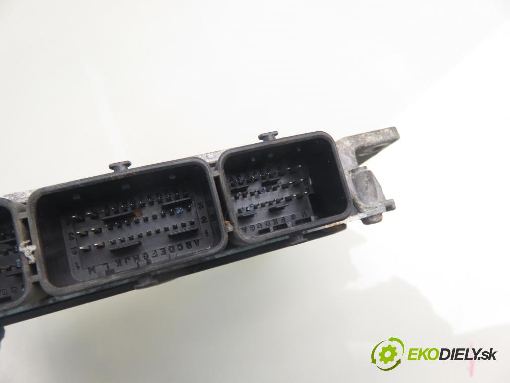 PEUGEOT 206 liftback (2A/C) HB 2002 440,00 1.1 i - HFX (TU1JP) 1124,00 Riadiaca jednotka Motor IAW48P277 ; SW9644925880