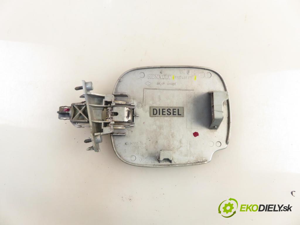 RENAULT SCENIC I (JA0/1_) MINIVAN 2002 75,00 1.9 dCi 102 - F9Q 732 1870,00 Dvierka nádrže paliva 7700428371 (Kľučka dverí ostatné)