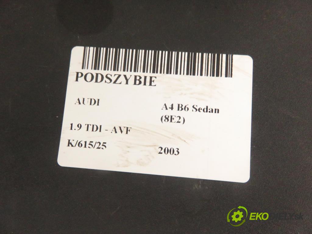 AUDI A4 (8E2, B6) SEDAN 2003 96,00 1.9 TDI PD 130 1896,00 Torpédo, plast pod čelné okno 8E1819417B ; 8E1819403 (Torpédo (plast pod čelným sklom))