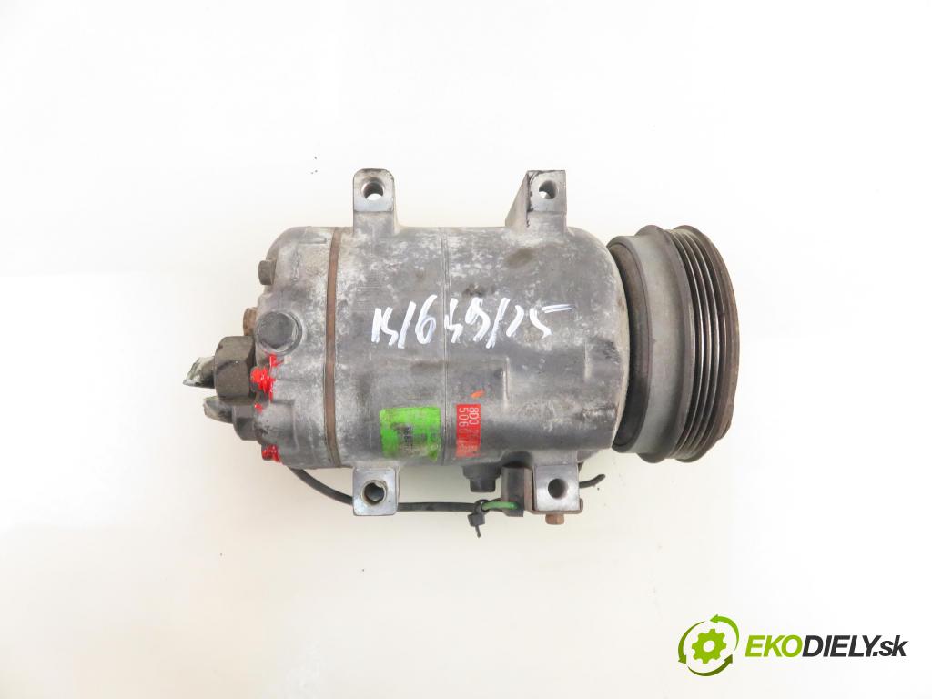 AUDI A4 (8D2, B5) SEDAN 1996 74,00 1.6 8V 100 - ADP 1595,00 KOMPRESOR: klimatizace 8D0260805 (Kompresory)