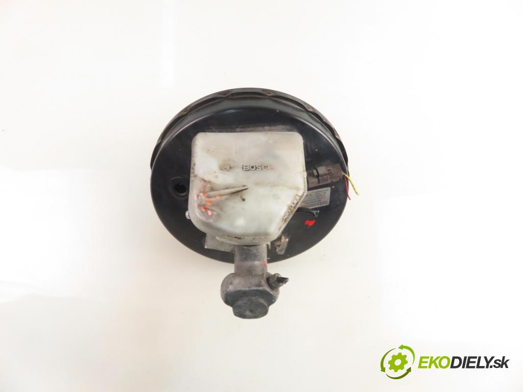 PEUGEOT 307 (3A/C) HB 2004 66,00 2.0 HDi 90 - RHY (DW10TD) 1997,00 Posilovač 9639662180 ; 0204024095 (Servočerpadlo)