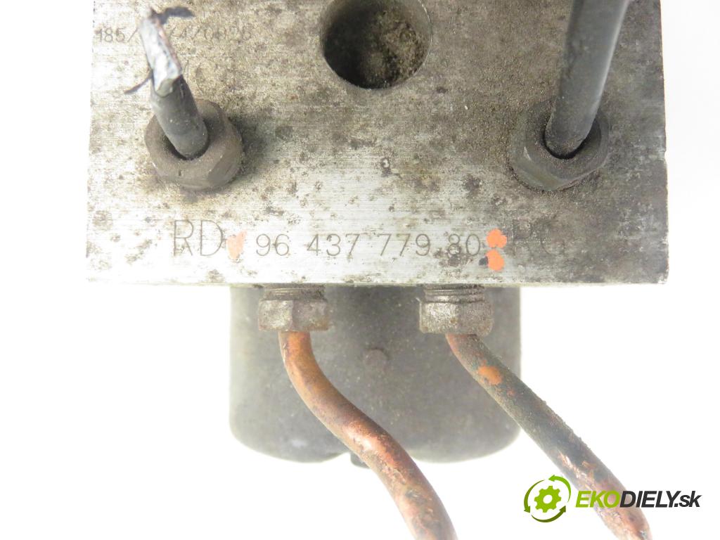 PEUGEOT 307 (3A/C) HB 2004 66,00 2.0 HDi 90 - RHY (DW10TD) 1997,00 Pumpa ABS 0273004562 ; 9643777980 (Pumpa ABS)