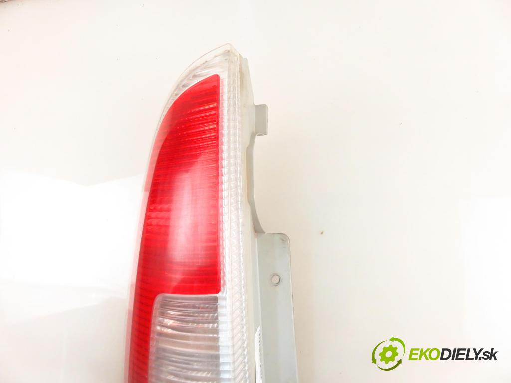 SKODA ROOMSTER (5J) KOMBIVAN 2009 63,00 1.4 - BXW 1390,00 Svetlo ľavé zadné 5J7945095