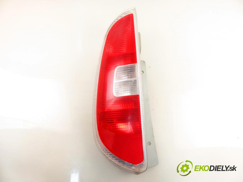 SKODA ROOMSTER (5J) KOMBIVAN 2009 63,00 1.4 - BXW 1390,00 Svetlo ľavé zadné 5J7945095